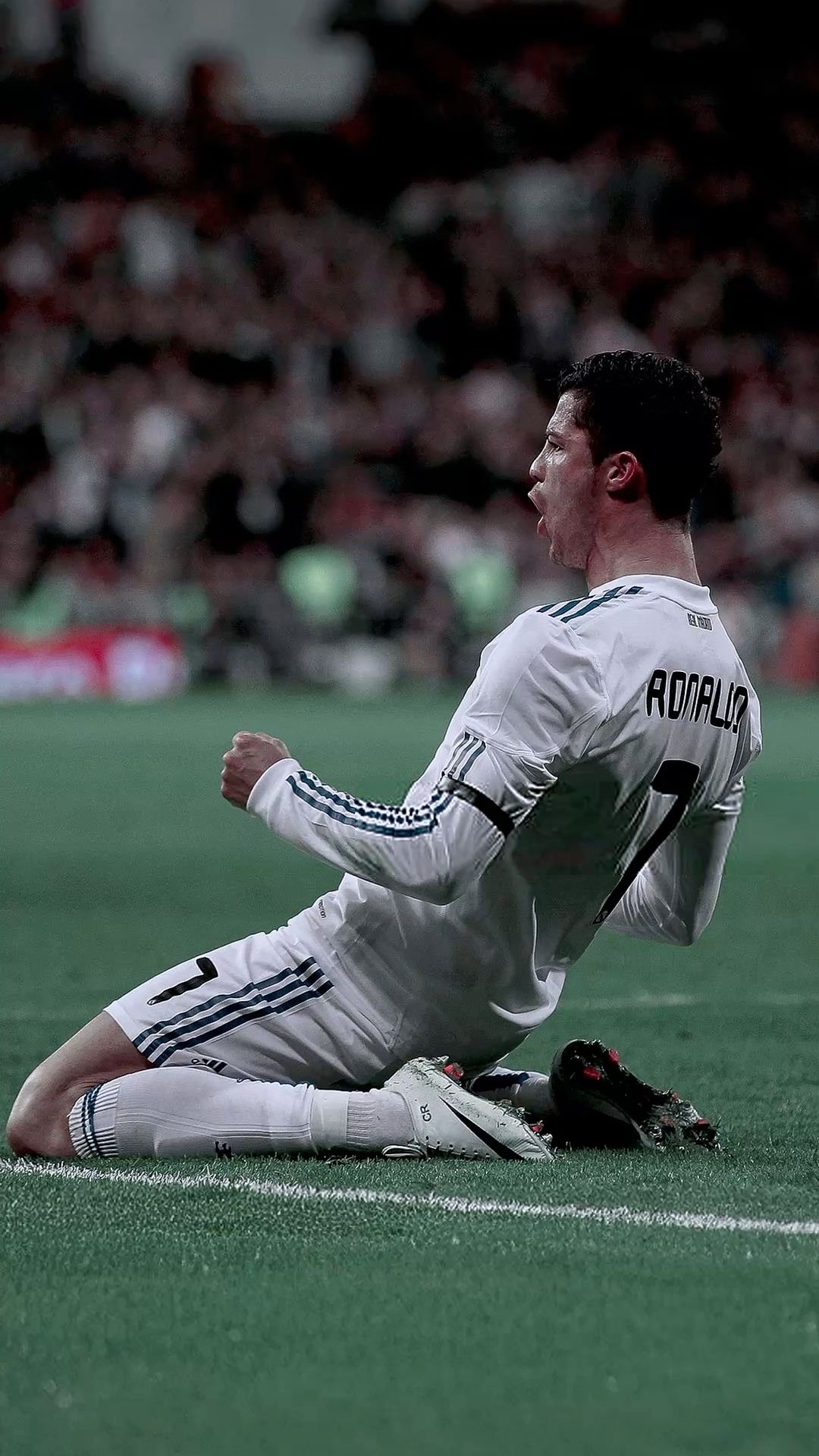 Cristiano Ronaldo goal celebration for Real Madrid - HD Football Wallpaper  | footwallps.io, image size:1080x1920